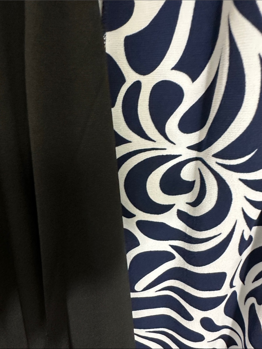 Sami & Jo Deep Navy Blue and White Floral Swirl A-Line Dress - Picture 7 of 8